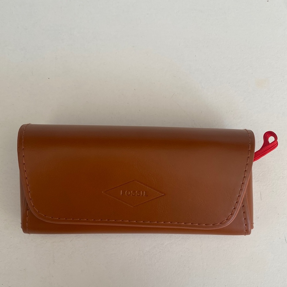 Fossil glasses case
